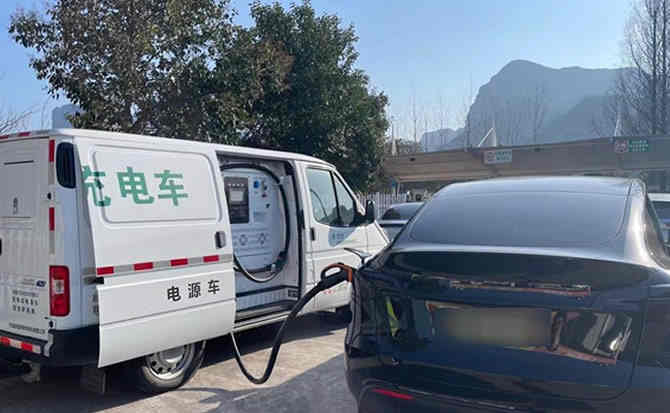 邕宁区汽车搭电